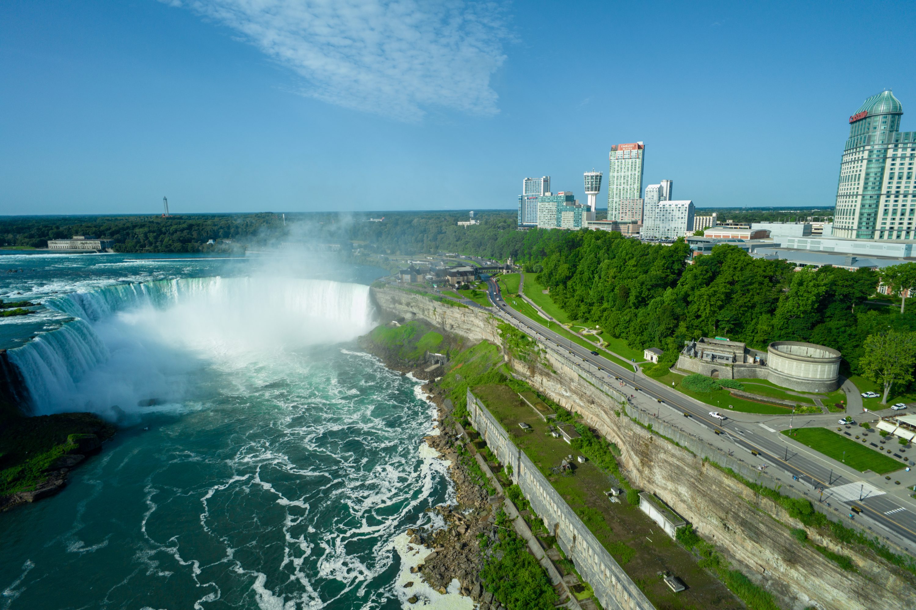Niagara Parks and City of Niagara Falls Share  Holiday Road Closure Plan